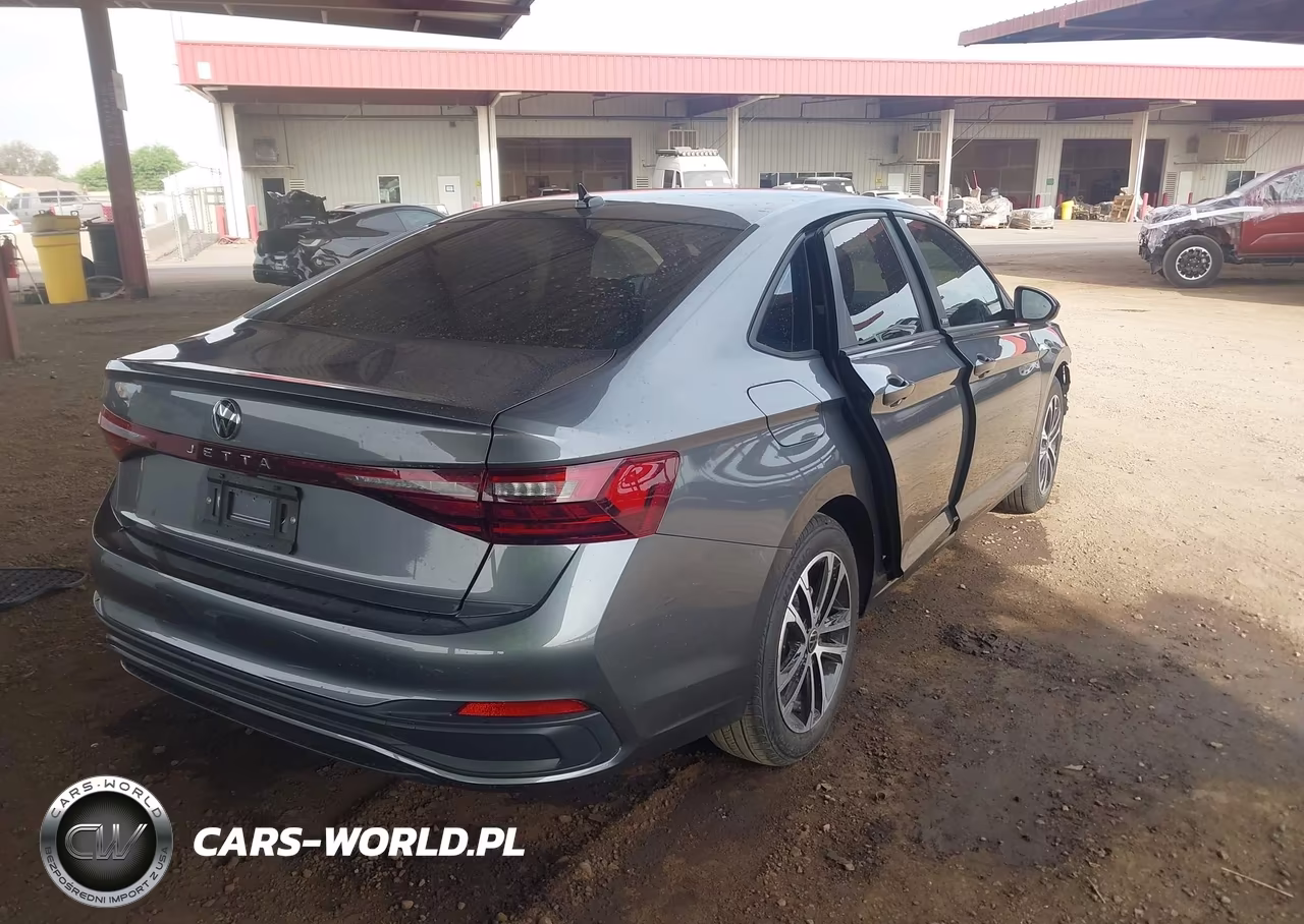 2026 Volkswagen Jetta Sport VIN:3VWBW7BU2TM027568 - 4