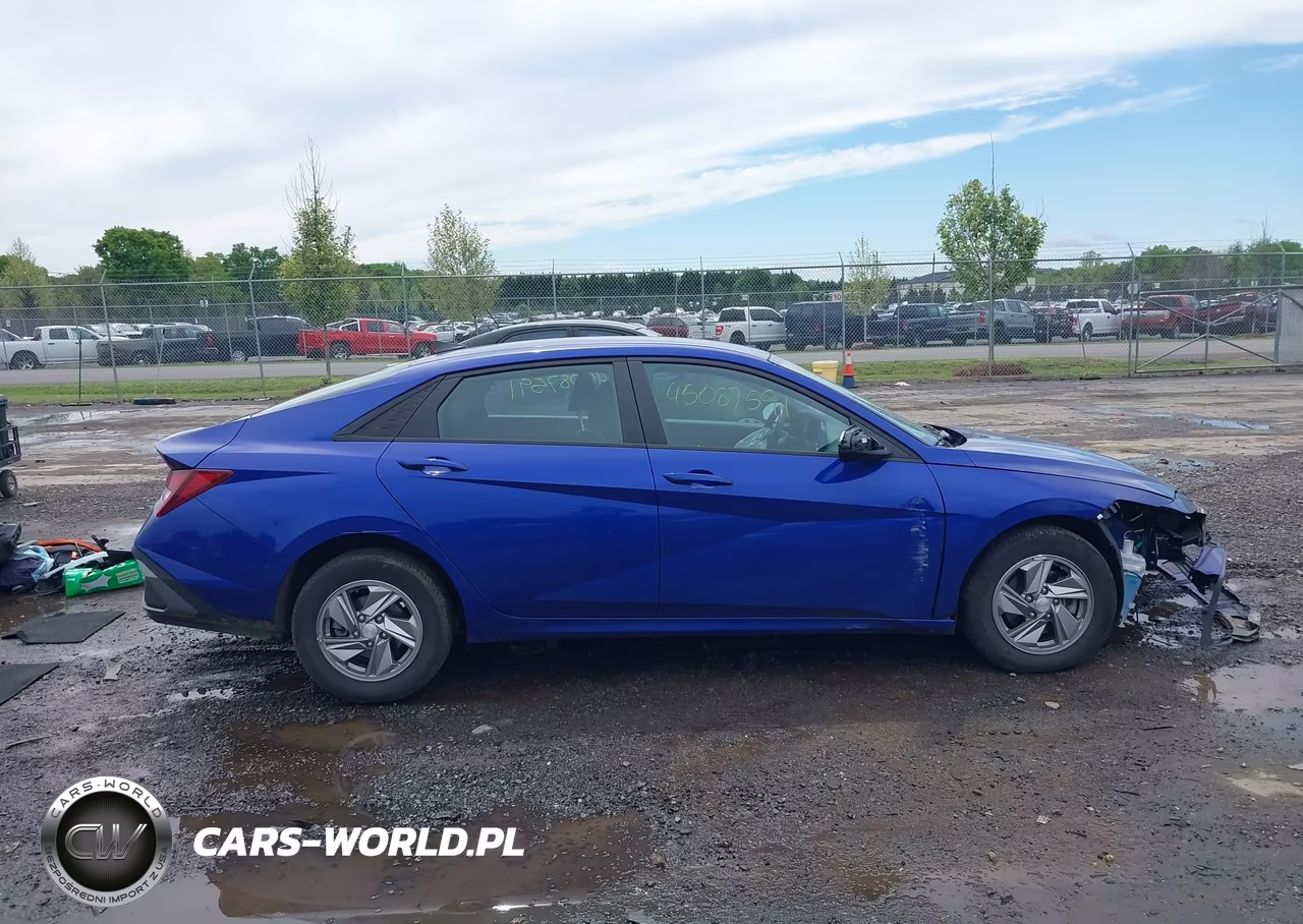 2024 Hyundai Elantra Se VIN:KMHLL4DG1RU727636 - 13