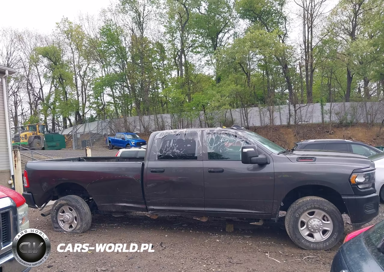 2024 Ram 2500 Tradesman 4X4 8' Box VIN:3C6UR5HJ7RG329179 - 13