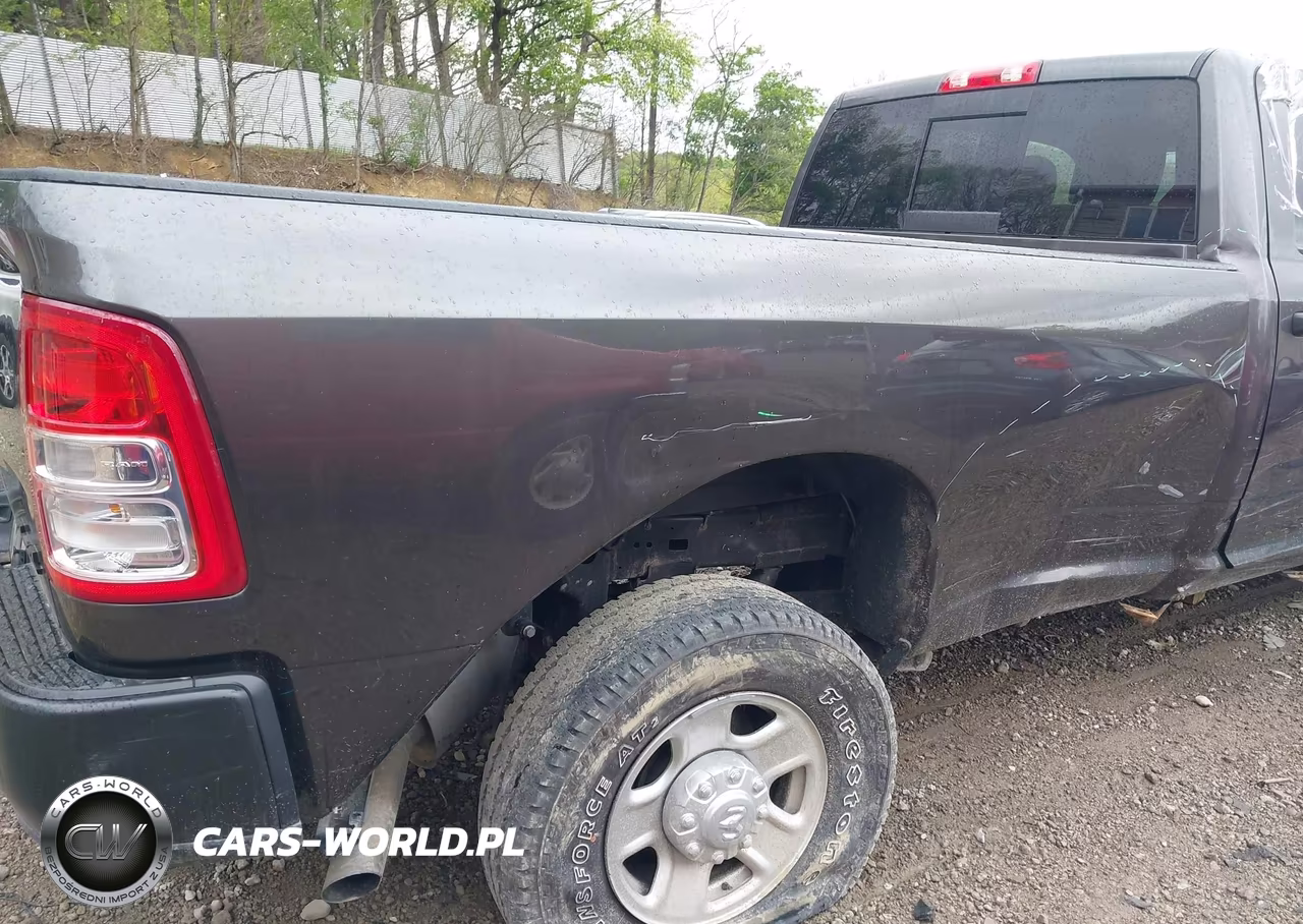 2024 Ram 2500 Tradesman 4X4 8' Box VIN:3C6UR5HJ7RG329179 - 18