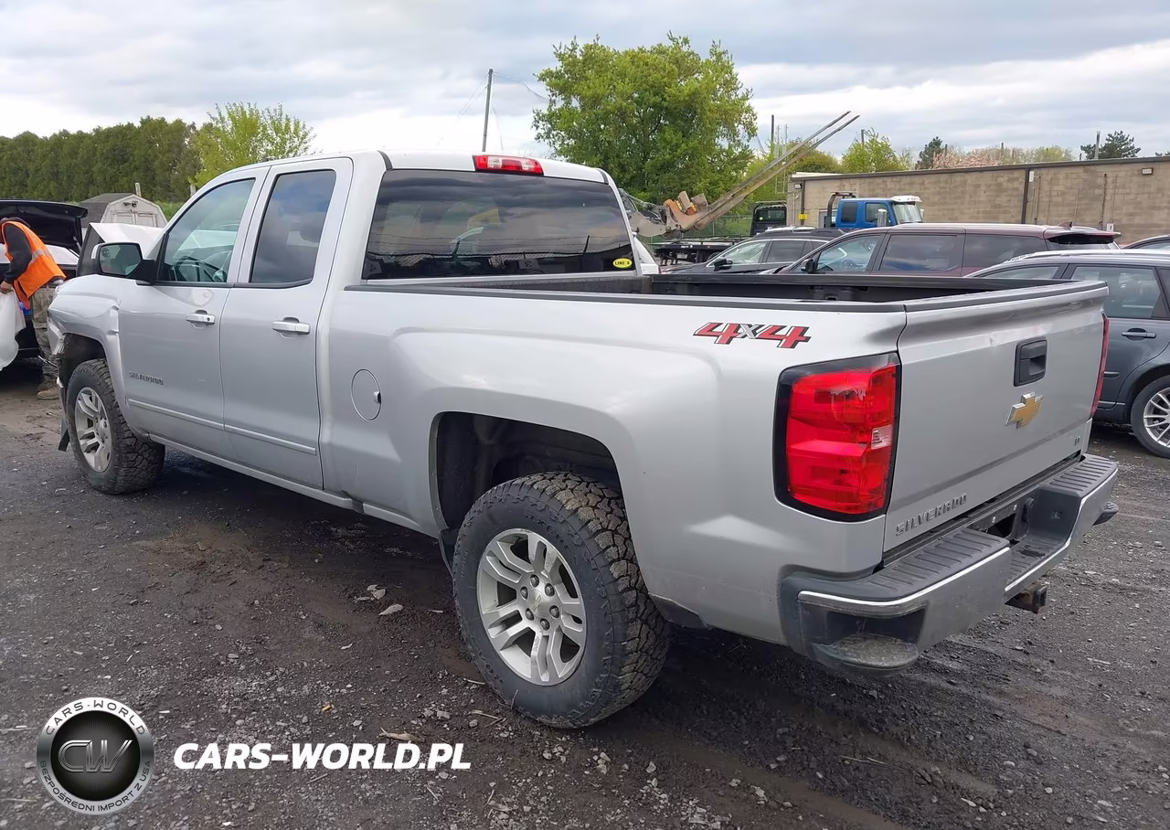 2018 Chevrolet Silverado 1500 1Lt VIN:1GCVKREC4JZ193404 - 3