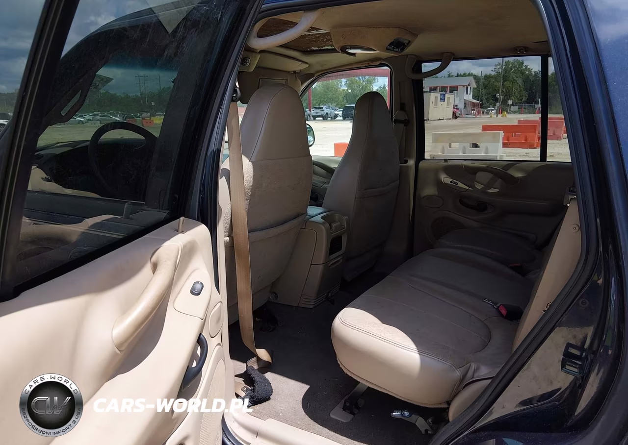 2001 Ford Expedition Xlt VIN:1FMRU15W81LB30098 - 8