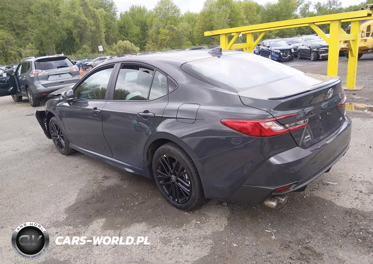 2026 Toyota Camry Se VIN:4T1DBADK7TU559065 - 3