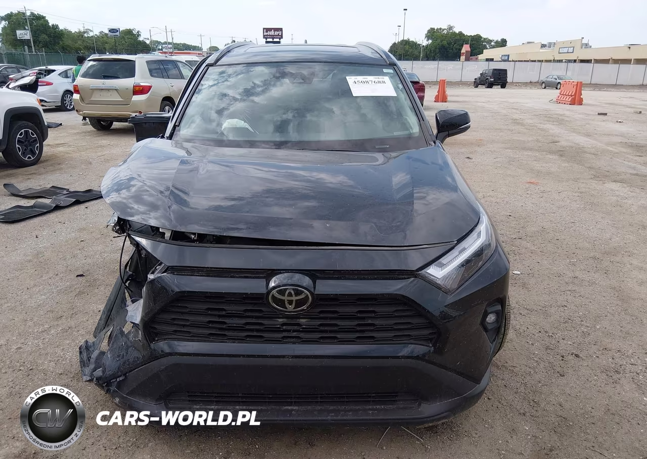 2025 Toyota Rav4 Xle Premium VIN:2T3A1RFV8SC500755 - 13