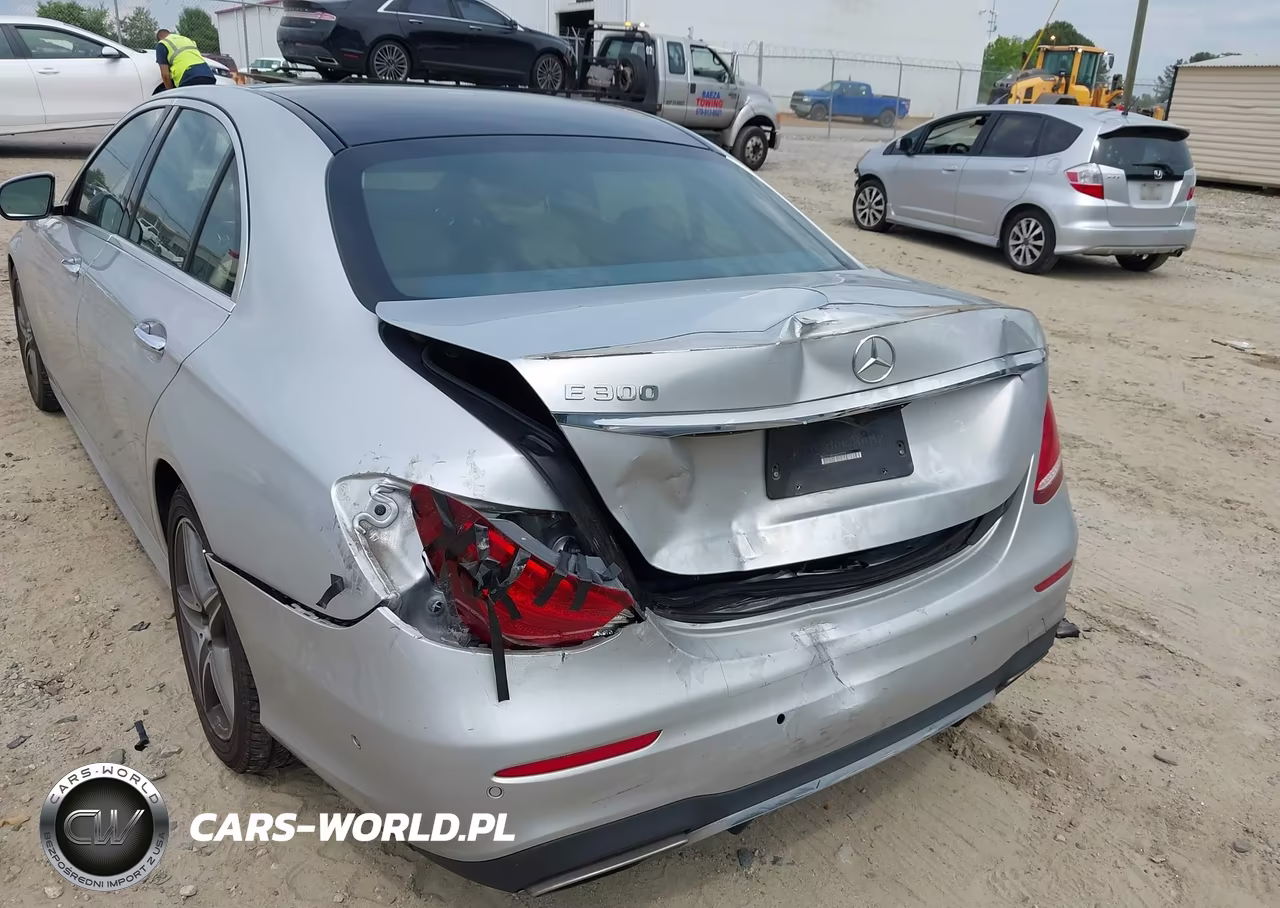 2018 Mercedes-Benz E 300 VIN:WDDZF4JB5JA310773 - 6