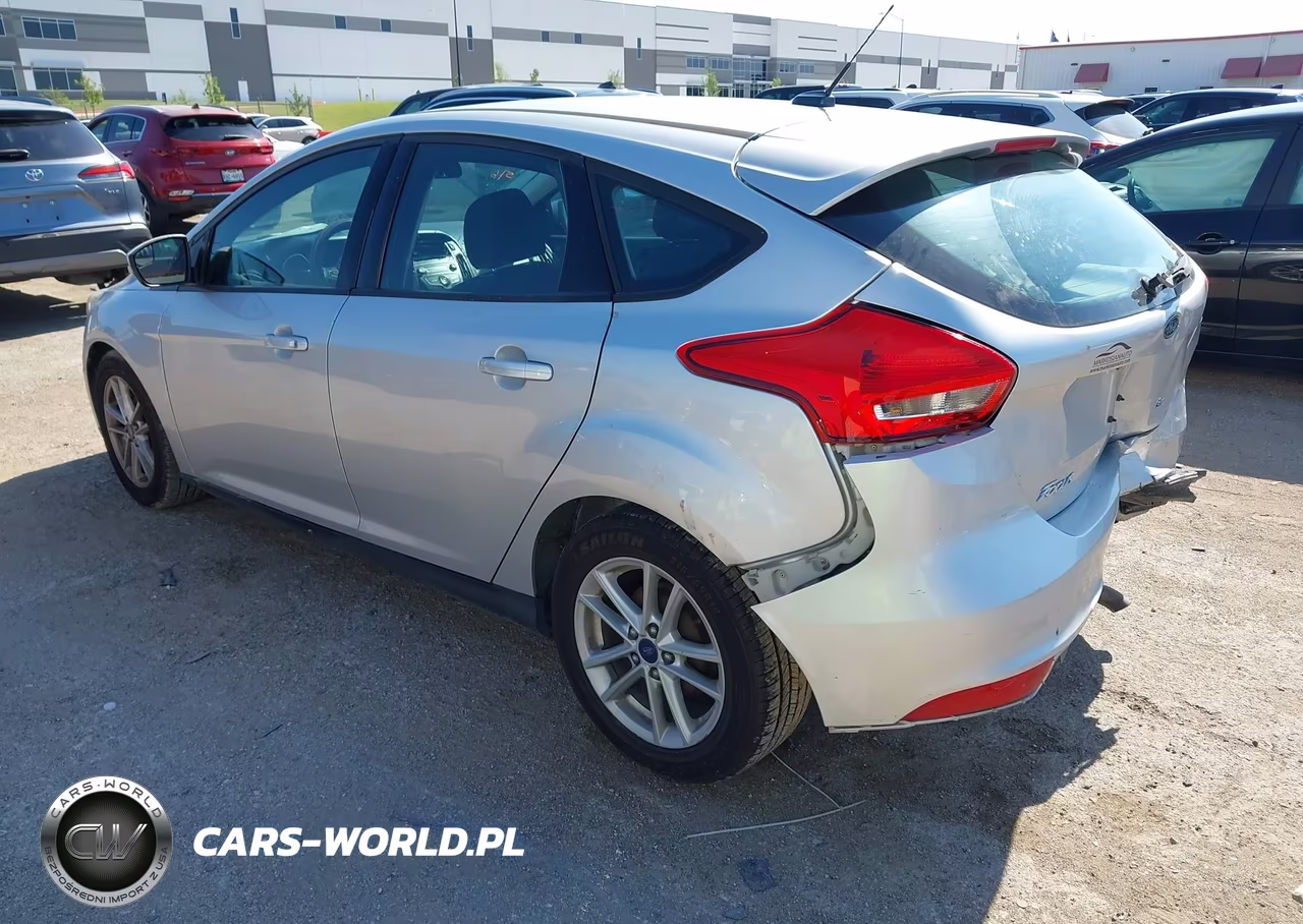 2016 Ford Focus Se VIN:1FADP3K25GL374759 - 3
