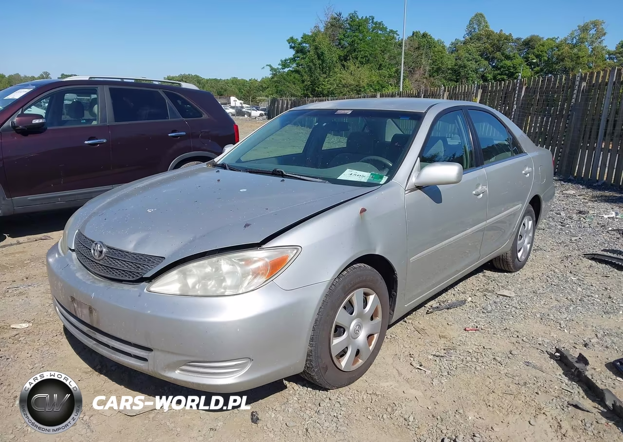2002 Toyota Camry Le VIN:4T1BE32K22U052618 - 2