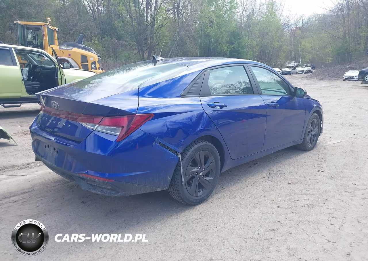 2021 Hyundai Elantra Sel VIN:KMHLM4AG1MU068175 - 4