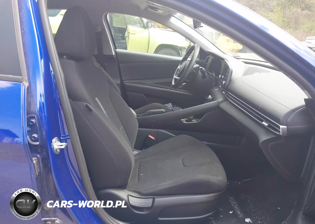 2021 Hyundai Elantra Sel VIN:KMHLM4AG1MU068175 - 5