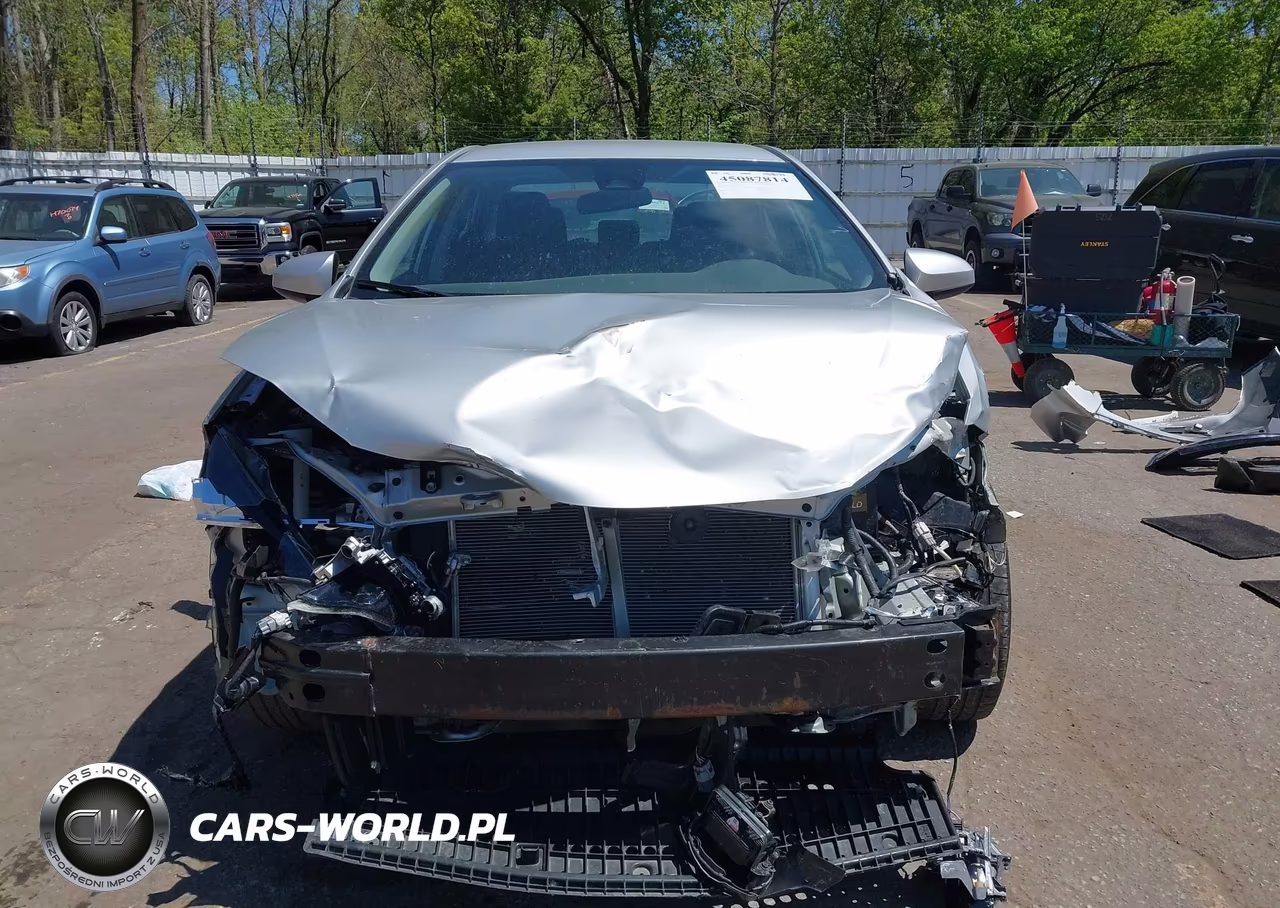 2017 Toyota Corolla Le VIN:2T1BURHE7HC880987 - 13