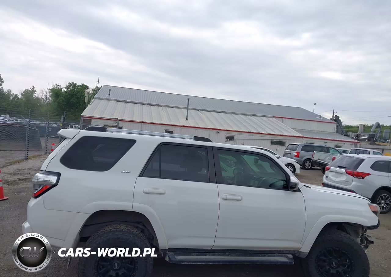 2021 Toyota 4Runner Sr5 VIN:JTEMU5JRXM5868821 - 13