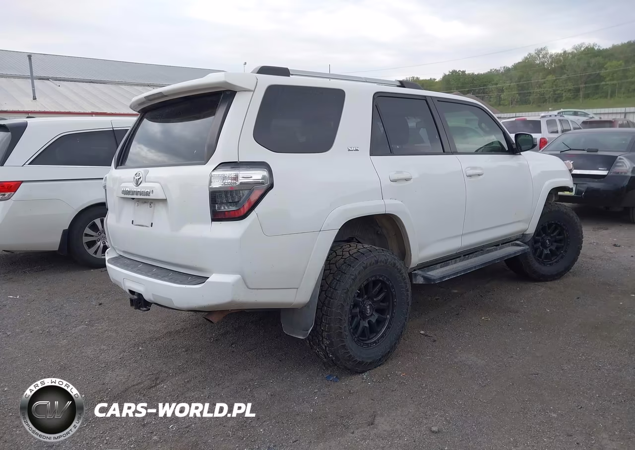 2021 Toyota 4Runner Sr5 VIN:JTEMU5JRXM5868821 - 4