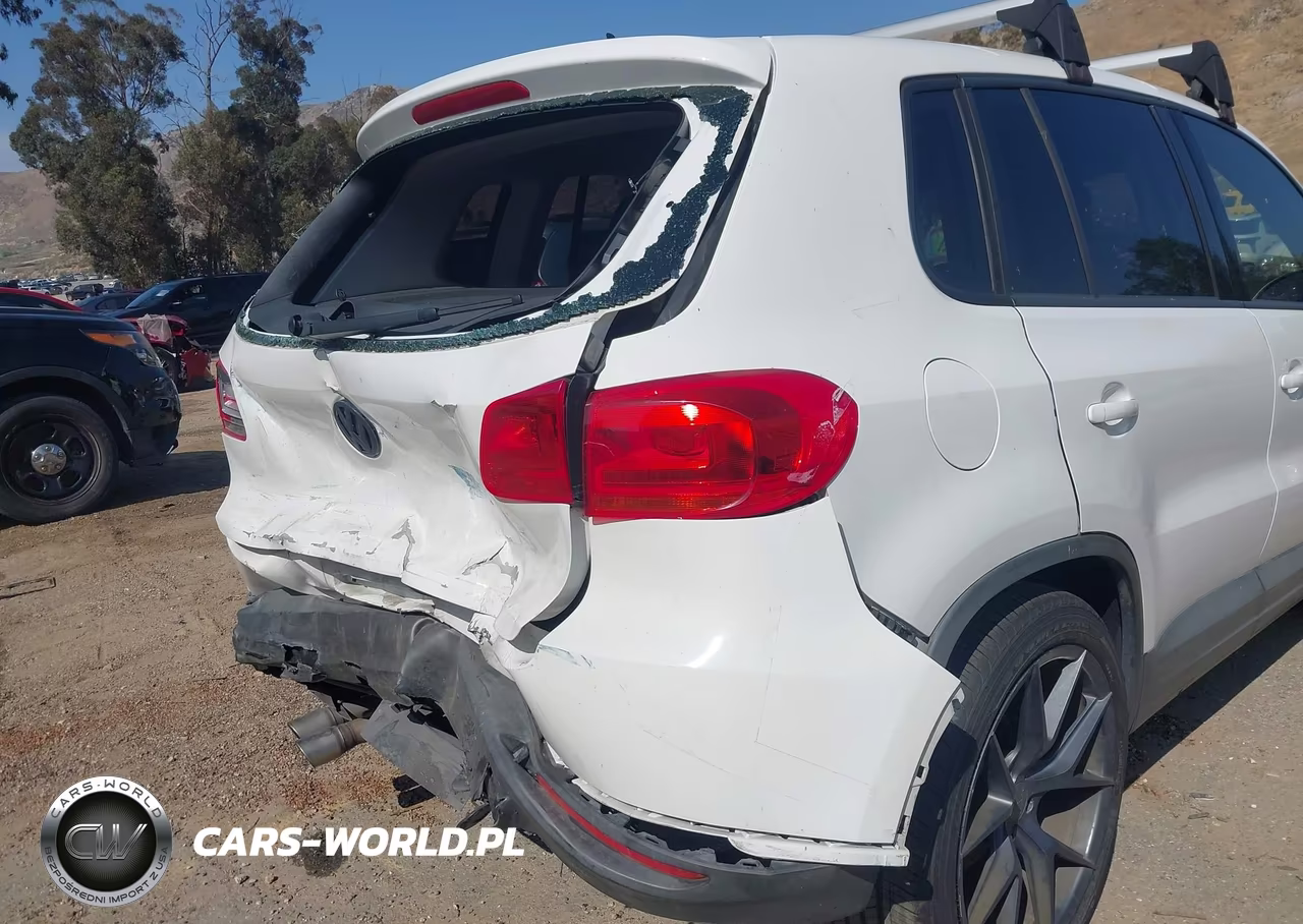 2012 Volkswagen Tiguan S VIN:WVGAV7AX6CW588218 - 12