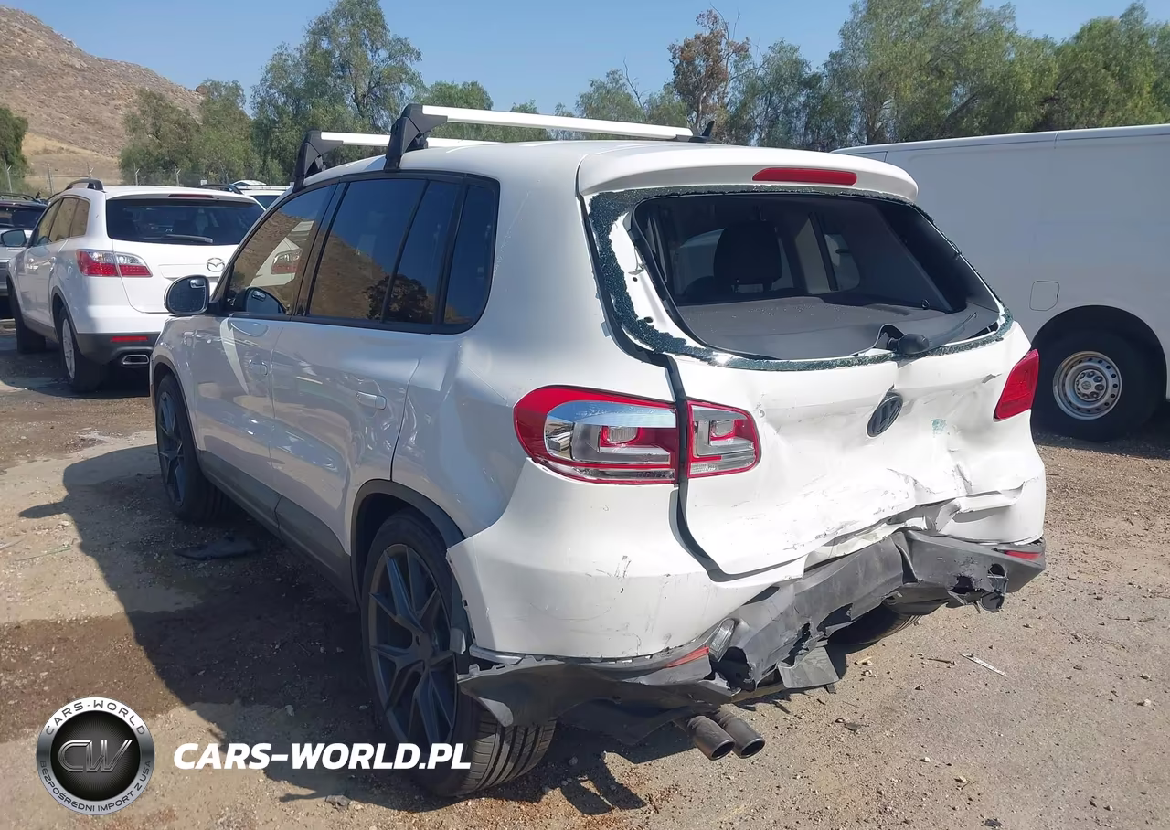 2012 Volkswagen Tiguan S VIN:WVGAV7AX6CW588218 - 3