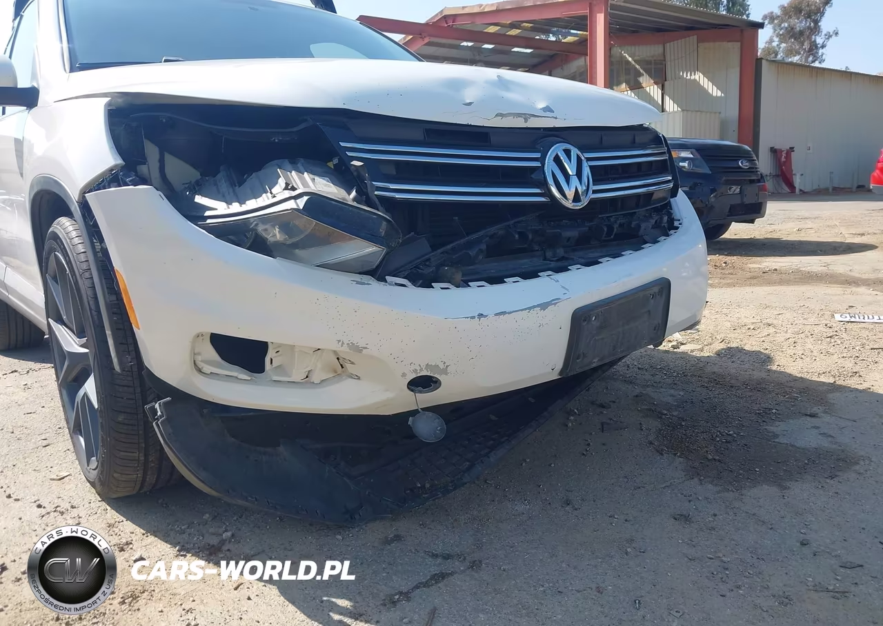 2012 Volkswagen Tiguan S VIN:WVGAV7AX6CW588218 - 6