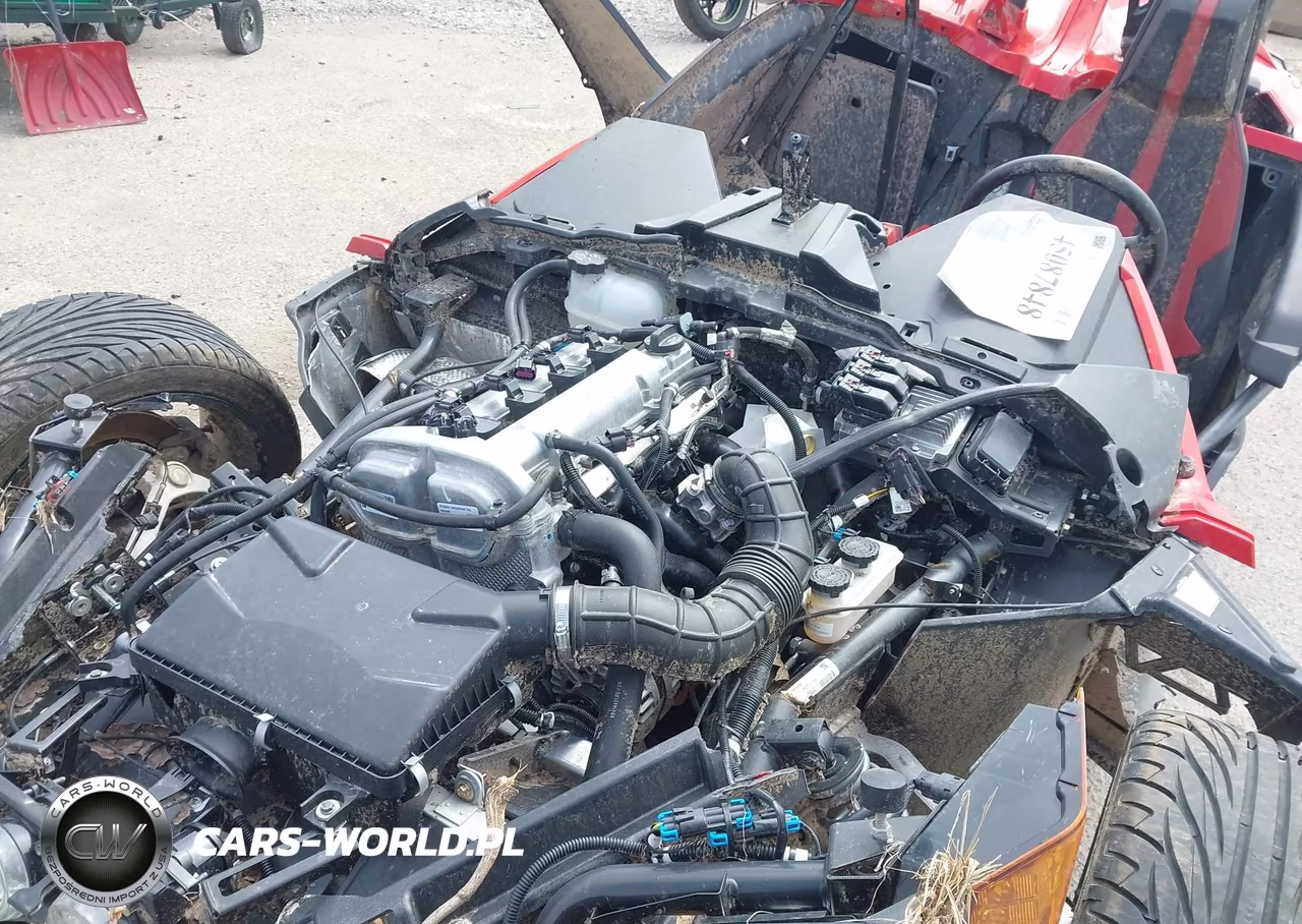 2015 Polaris Slingshot Sl VIN:57XAAPFA0F5106543 - 10