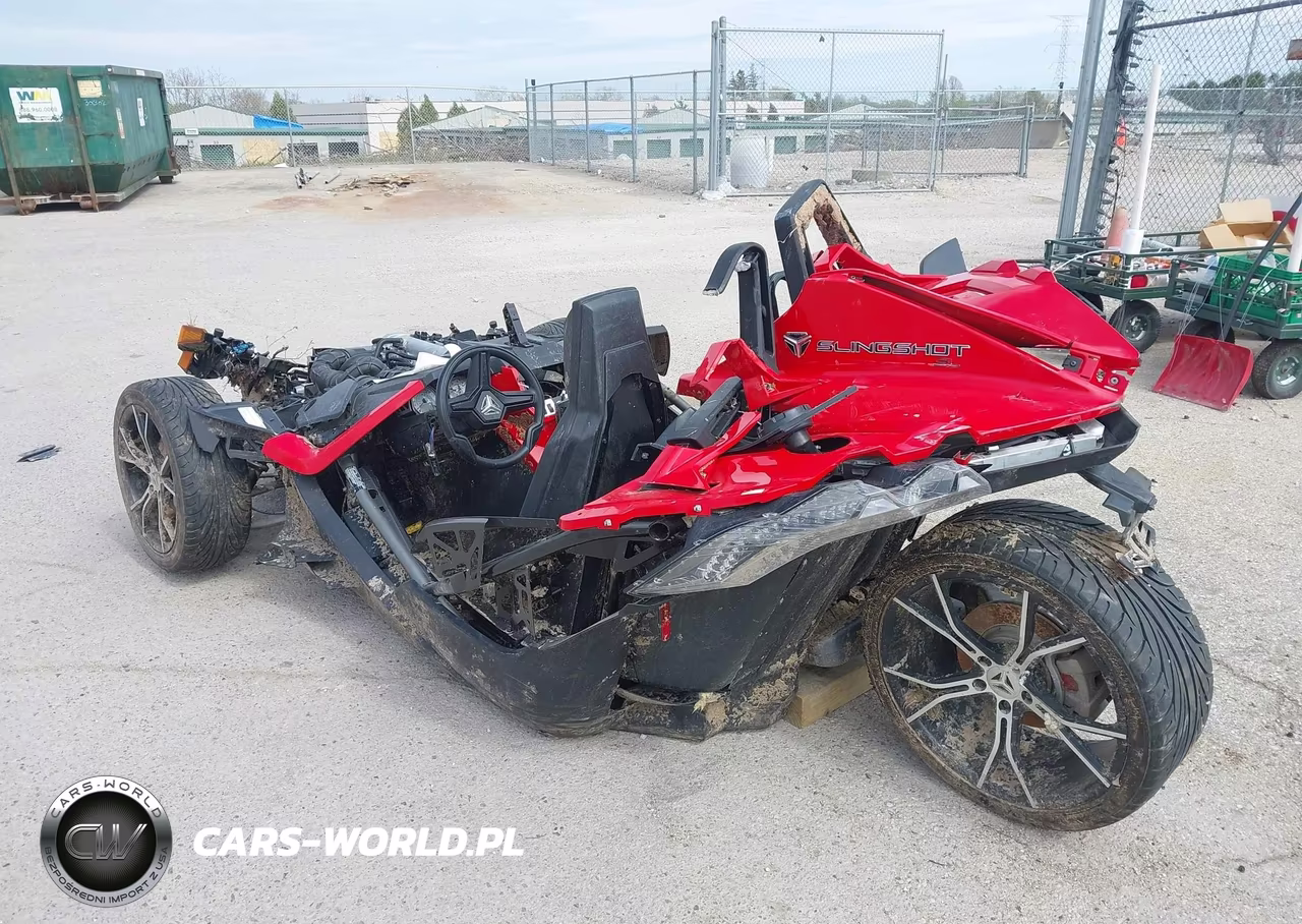 2015 Polaris Slingshot Sl VIN:57XAAPFA0F5106543 - 3