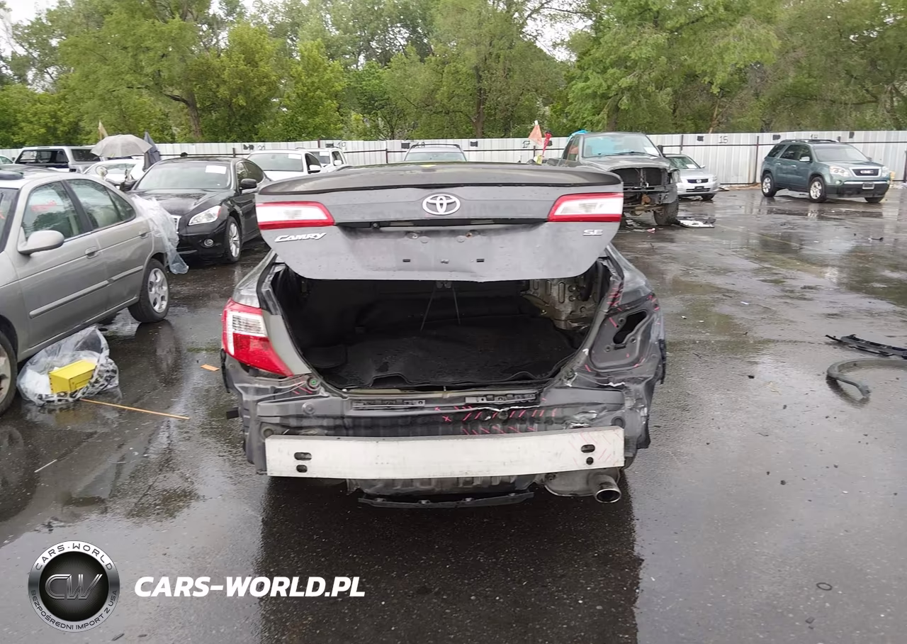 2014 Toyota Camry Se VIN:4T1BF1FK5EU415168 - 16