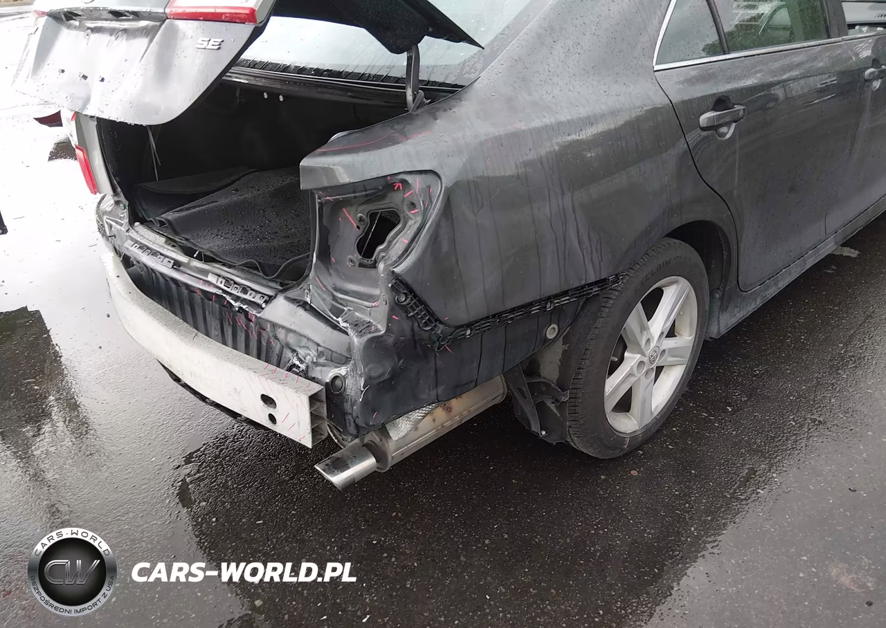 2014 Toyota Camry Se VIN:4T1BF1FK5EU415168 - 17