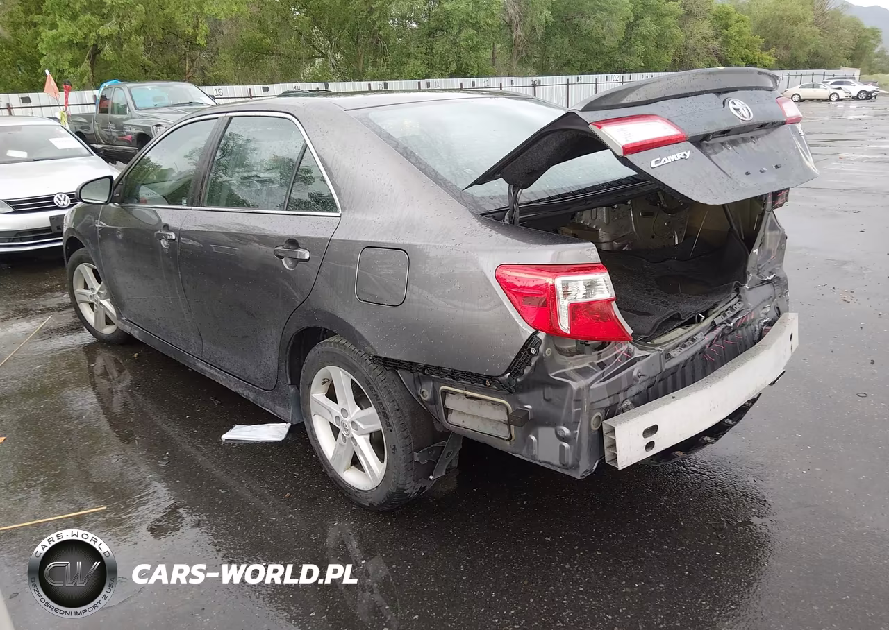 2014 Toyota Camry Se VIN:4T1BF1FK5EU415168 - 3