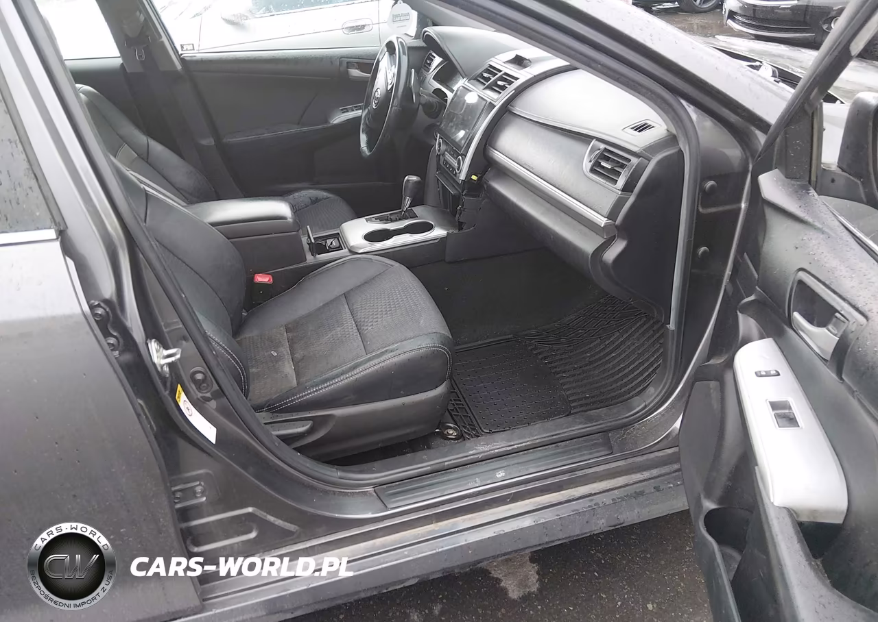 2014 Toyota Camry Se VIN:4T1BF1FK5EU415168 - 5