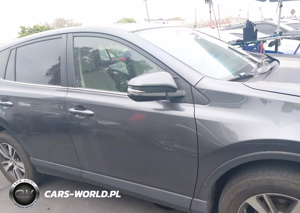 2017 Toyota Rav4 Xle VIN:JTMWFREV2HD106665 - 14