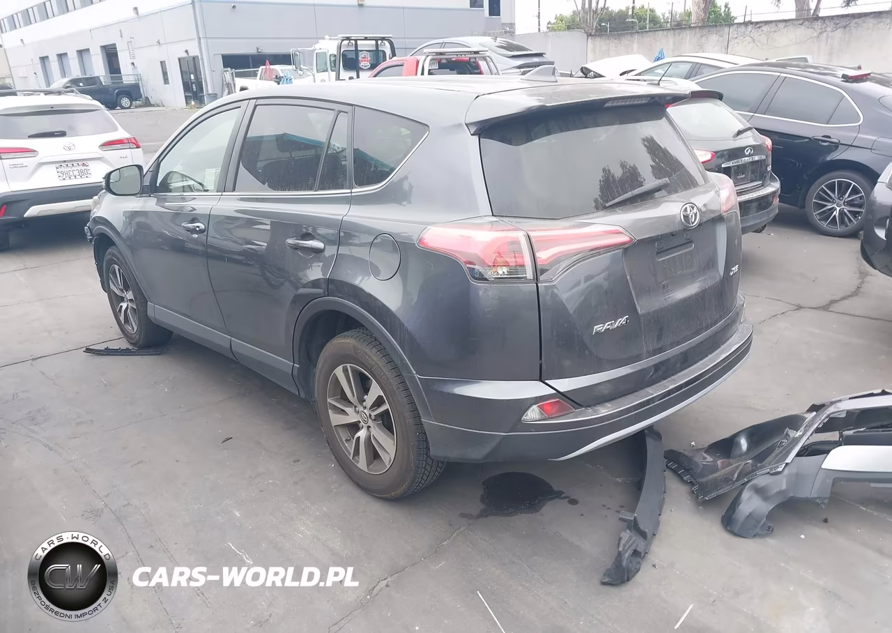 2017 Toyota Rav4 Xle VIN:JTMWFREV2HD106665 - 3
