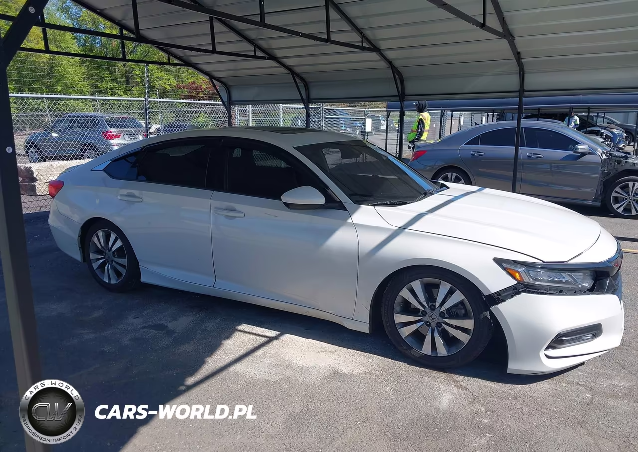 2018 Honda Accord Sport 2.0T VIN:1HGCV2F30JA045772 - 13
