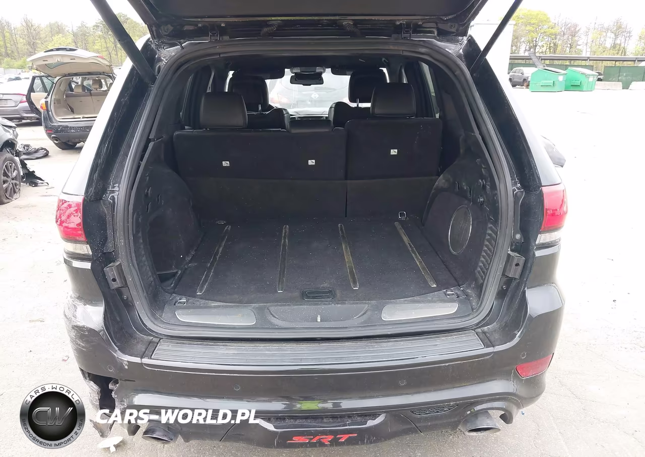 2015 Jeep Grand Cherokee Srt-8 VIN:1C4RJFDJ9FC792067 - 18