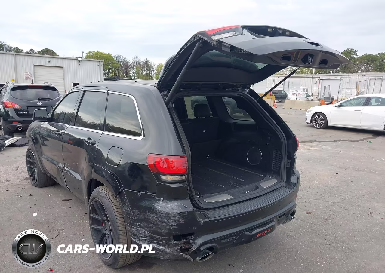 2015 Jeep Grand Cherokee Srt-8 VIN:1C4RJFDJ9FC792067 - 3