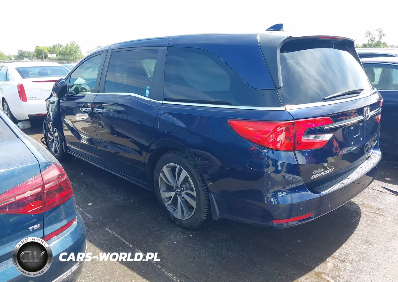 2023 Honda Odyssey Touring VIN:5FNRL6H88PB073964 - 3