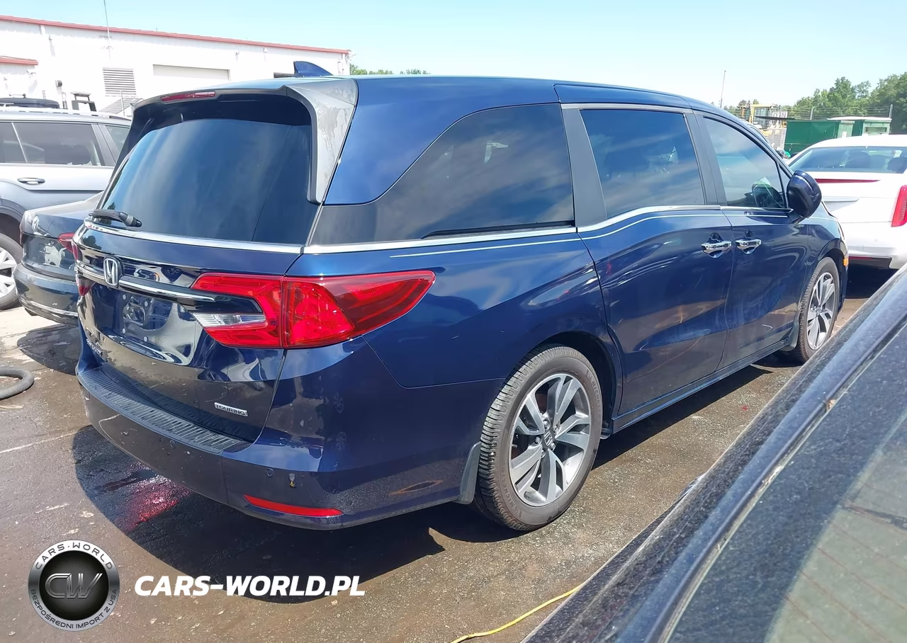 2023 Honda Odyssey Touring VIN:5FNRL6H88PB073964 - 4
