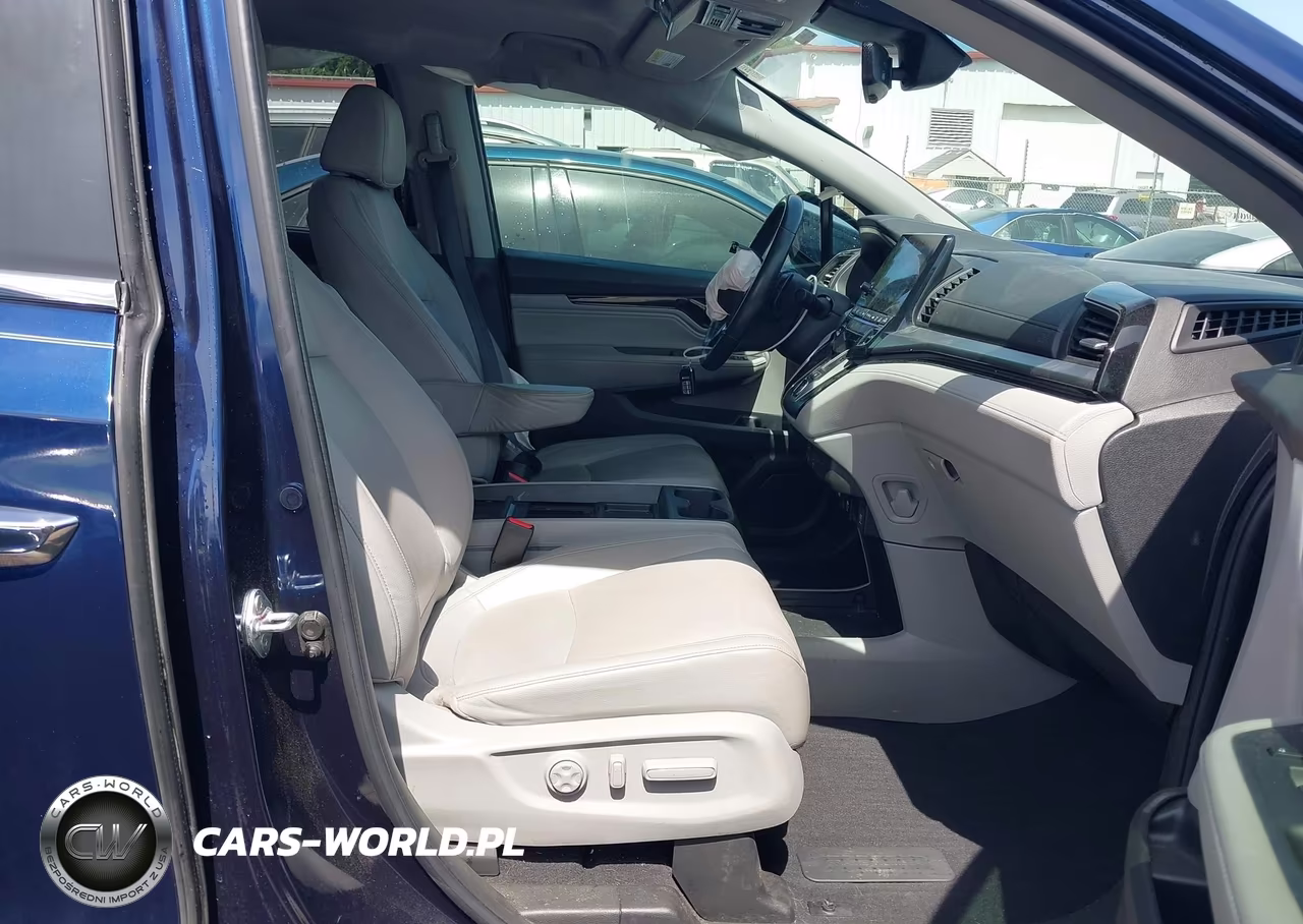 2023 Honda Odyssey Touring VIN:5FNRL6H88PB073964 - 5