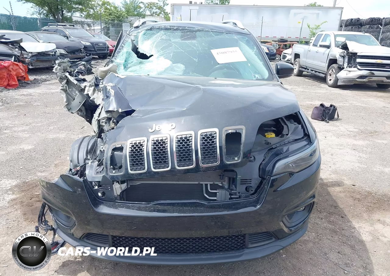 2019 Jeep Cherokee Latitude Plus 4X4 VIN:1C4PJMLB3KD478585 - 12