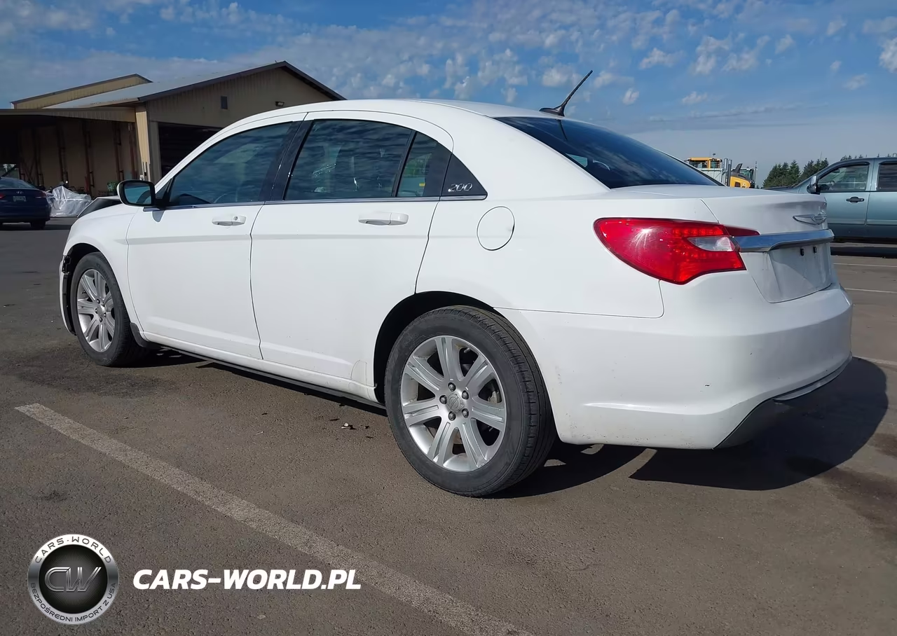 2011 Chrysler 200 Touring VIN:1C3BC1FB9BN626428 - 3