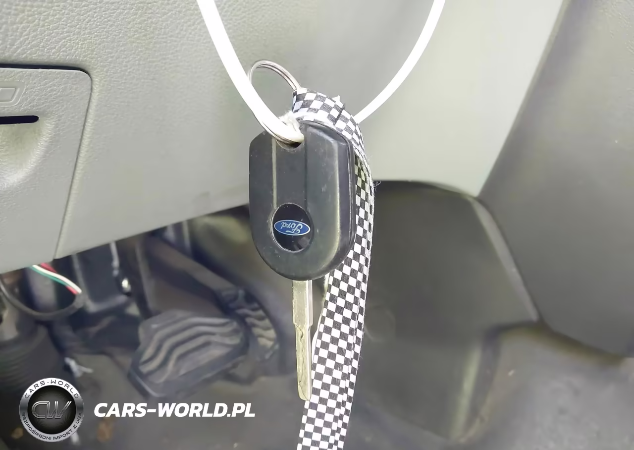 2018 Ford Transit-250 VIN:1FTYR2XG0JKB20068 - 11