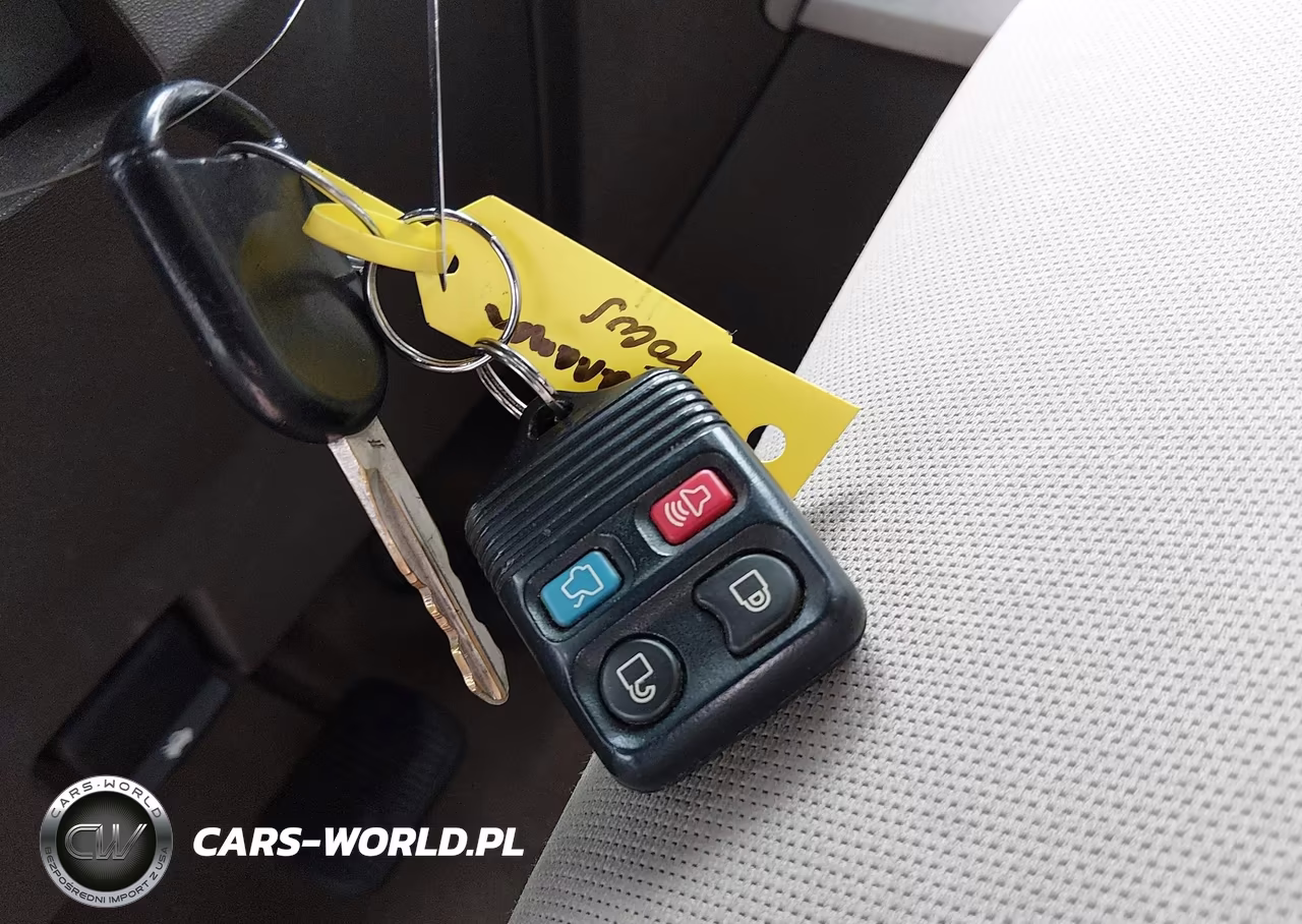 2008 Ford Focus Se-Ses VIN:1FAHP35N48W103778 - 11