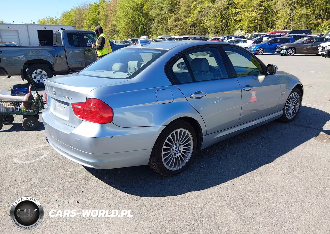 2011 BMW 328I xDrive VIN:WBAPK5C58BA656955 - 4