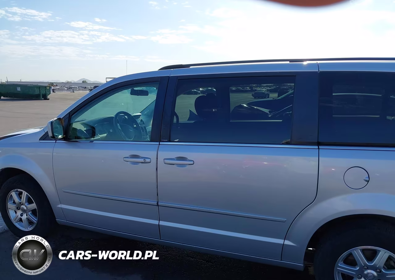 2008 Chrysler Town & Country Touring VIN:2A8HR54P98R801291 - 15