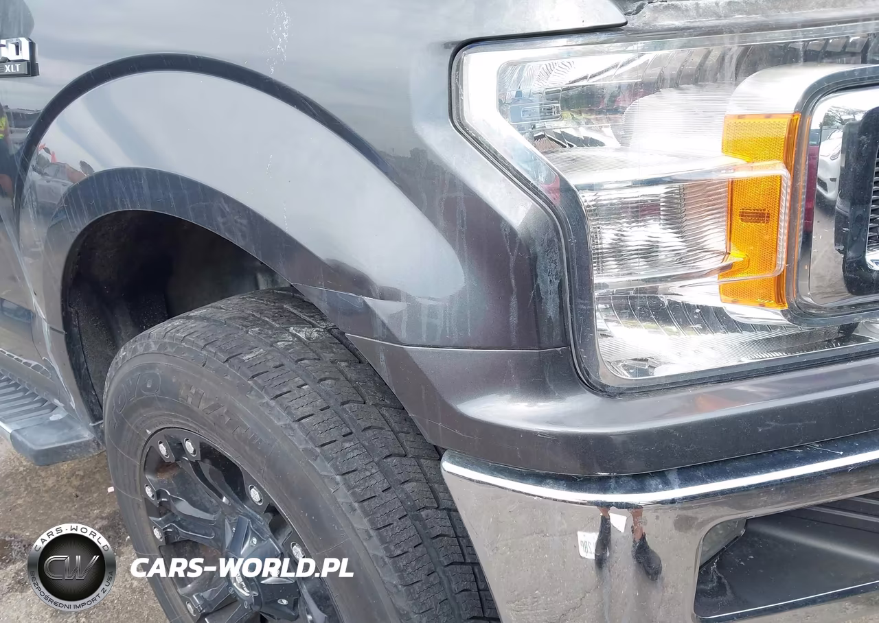 2019 Ford F-150 Xlt VIN:1FTEW1E47KFB05026 - 12