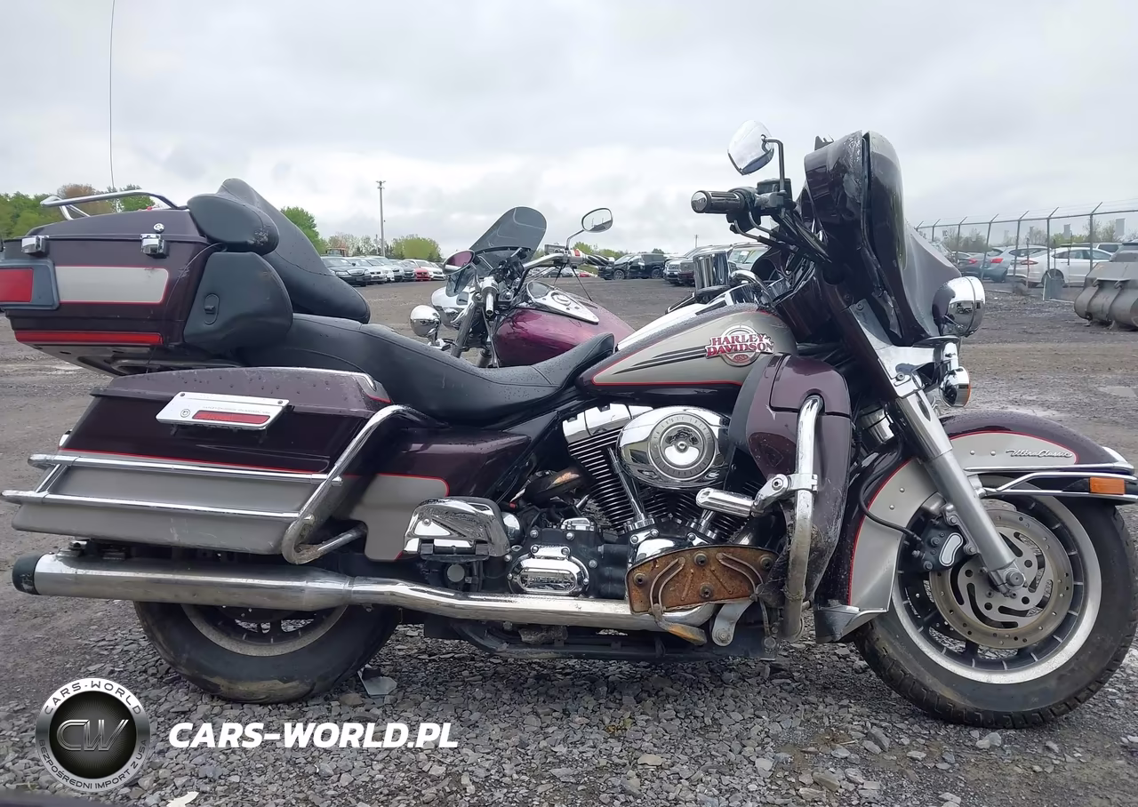 2007 Harley-Davidson Flhtcui VIN:1HD1FC4197Y694740 - 11