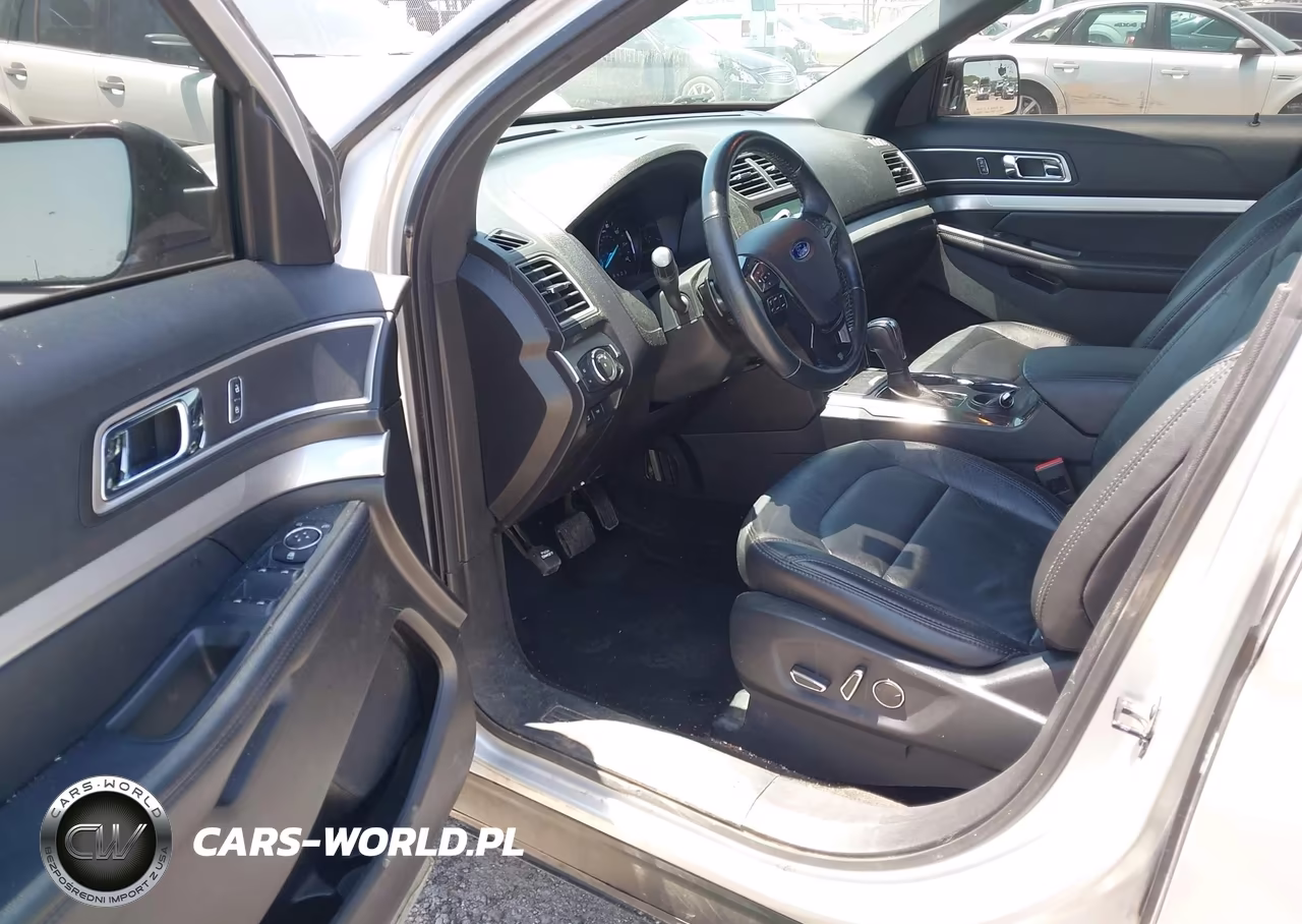 2017 Ford Explorer Xlt VIN:1FM5K7D84HGD40419 - 14