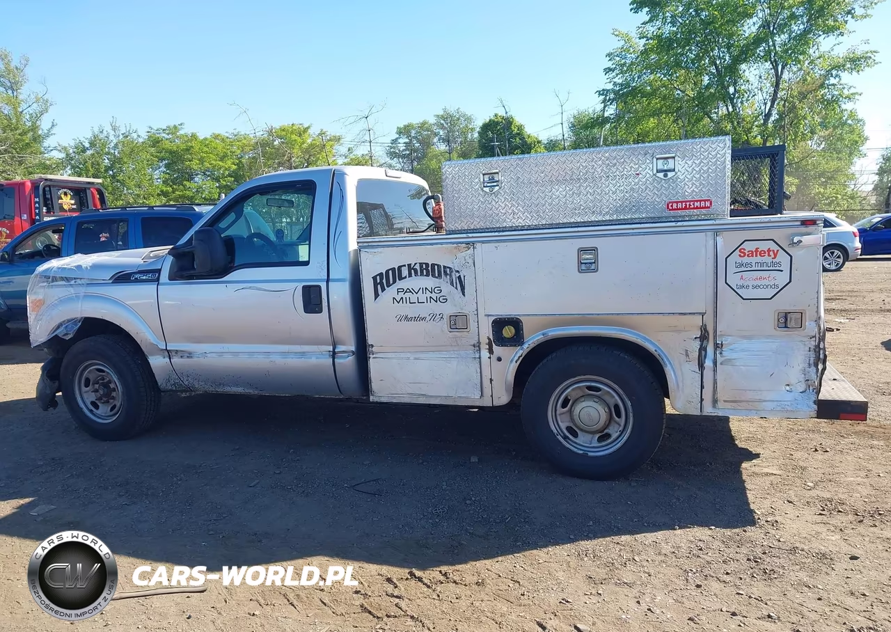 2012 Ford F-250 Xl VIN:1FDBF2A67CEC73073 - 15