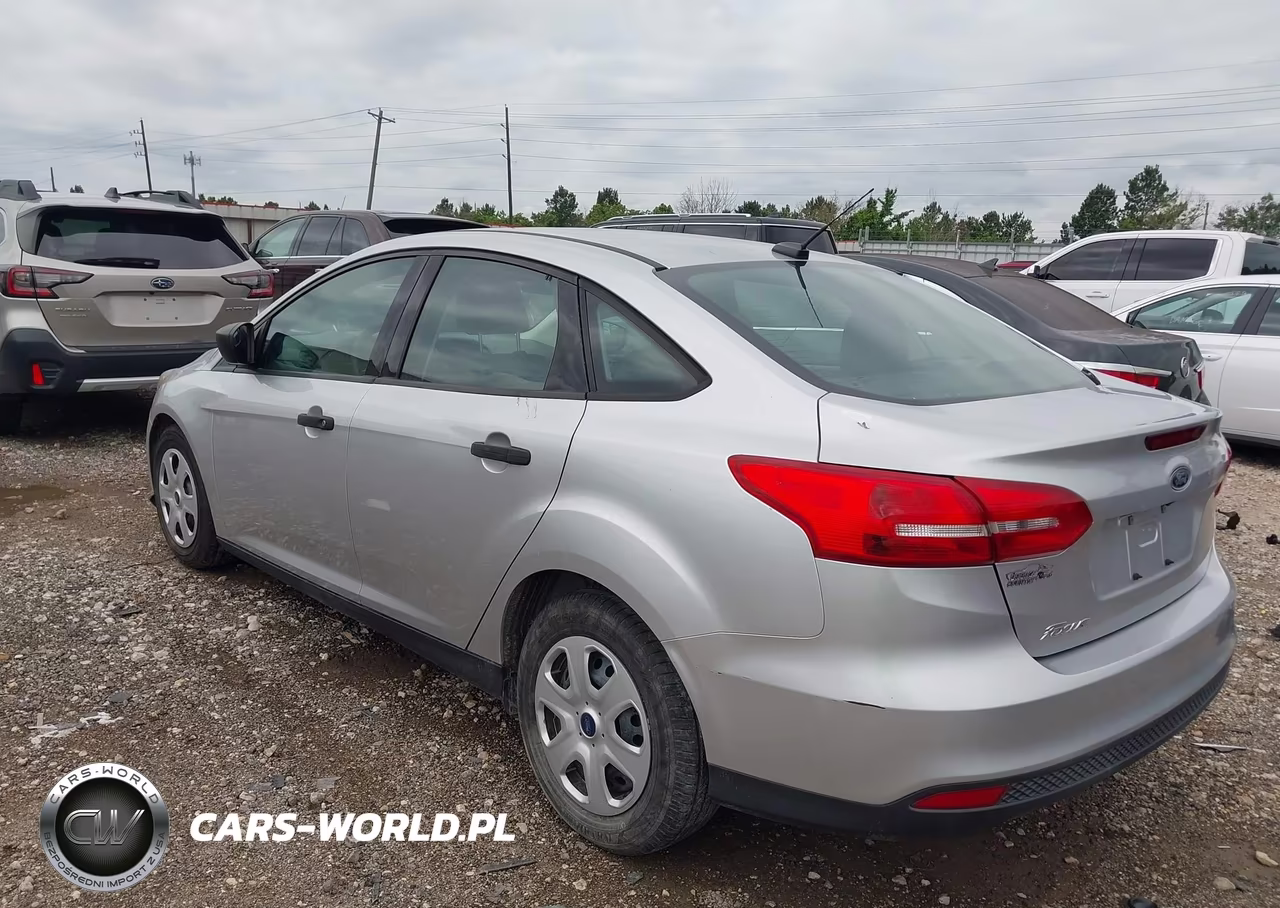2017 Ford Focus S VIN:1FADP3E21HL342372 - 3