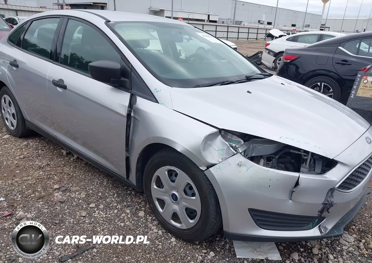 2017 Ford Focus S VIN:1FADP3E21HL342372 - 6