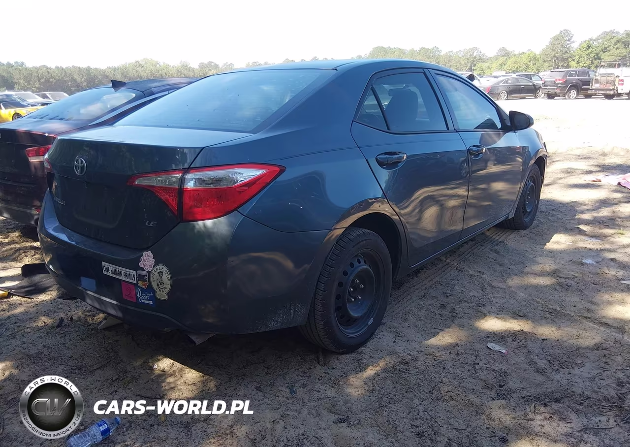 2016 Toyota Corolla Le VIN:2T1BURHE8GC632603 - 4