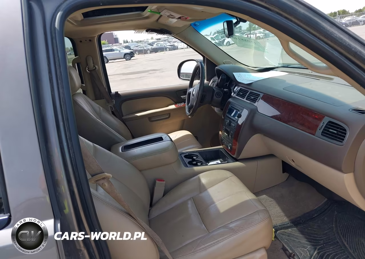 2011 Chevrolet Suburban 1500 Lt1 VIN:1GNSKJE32BR171950 - 5