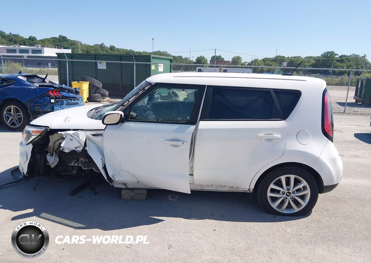 2019 Kia Soul + VIN:KNDJP3A5XK7016079 - 15