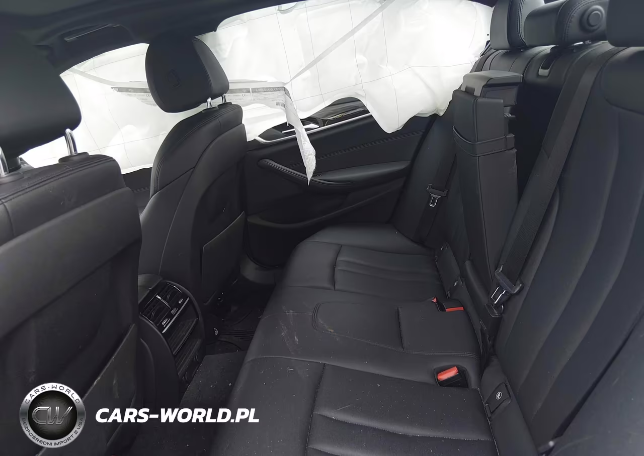 2019 BMW 530I xDrive VIN:WBAJA7C50KG910613 - 8