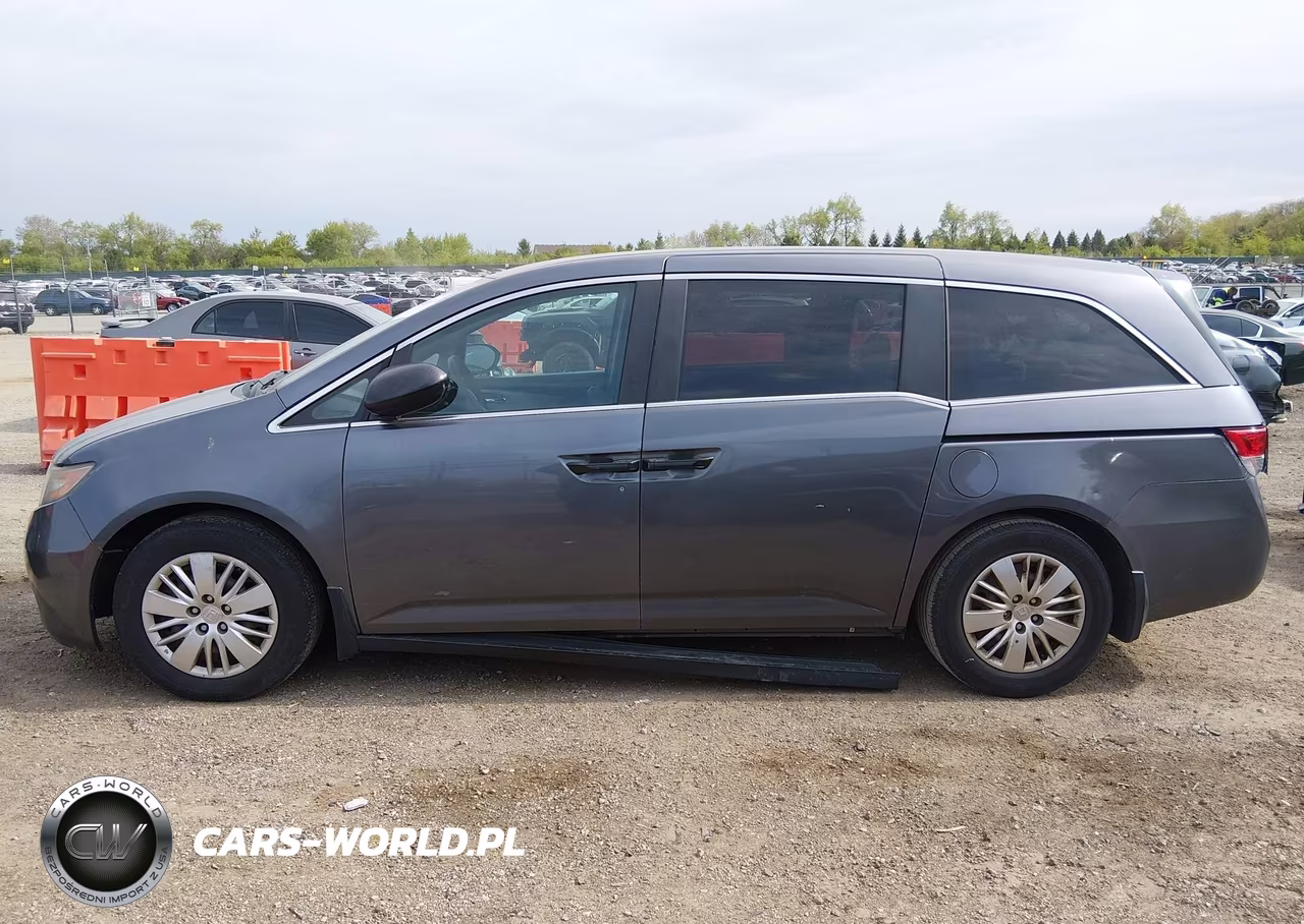 2015 Honda Odyssey Lx VIN:5FNRL5H21FB127321 - 14
